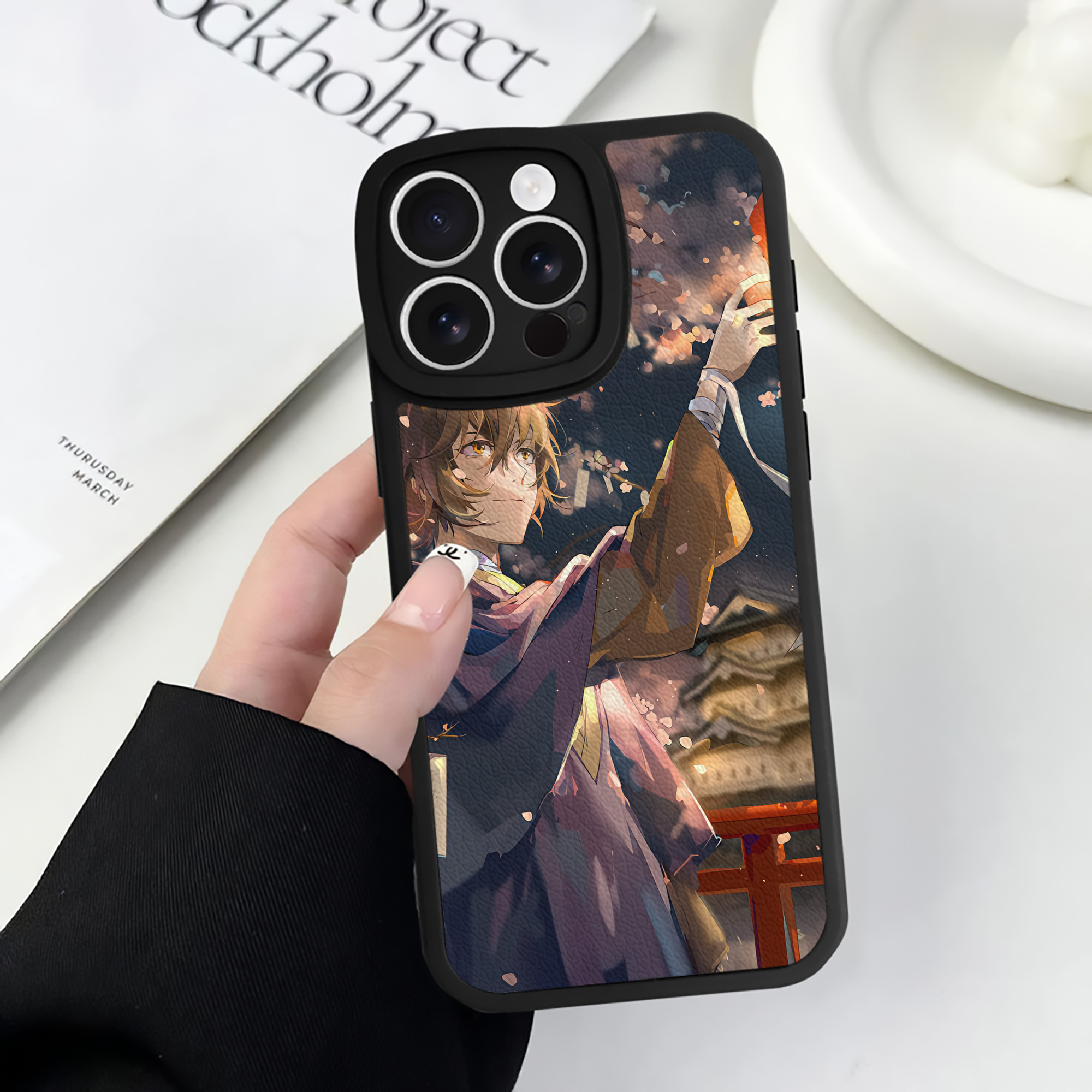 （画像用） 文豪ストレイドッグス Bungo Stray Dogs 【iPhone 16シリーズ対応】シリコンスマホケース（レザー調） 材質：シリコン